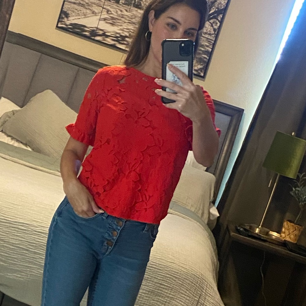 Monteau gorgeous red lace top